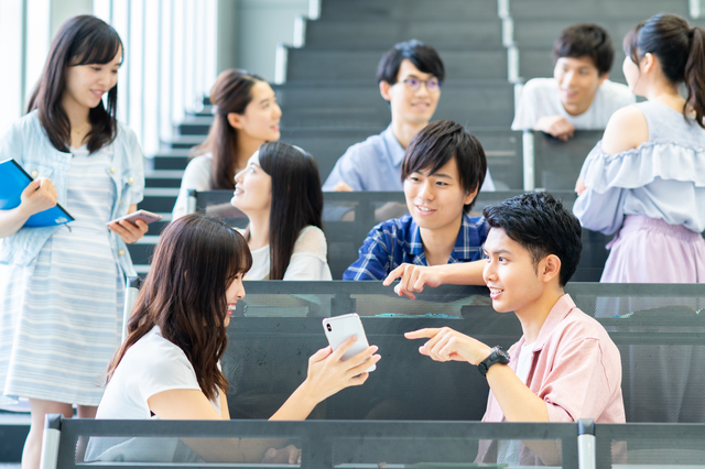 学生におすすめの審査が甘いカードローン